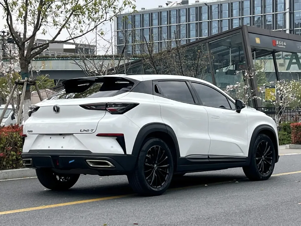 2022 ChangAn UNI-T 1.5T 188HP L4 7DCT,autocango,china used car exporter,china ev exporter,chinese used car exporter,chinese used ev exporter