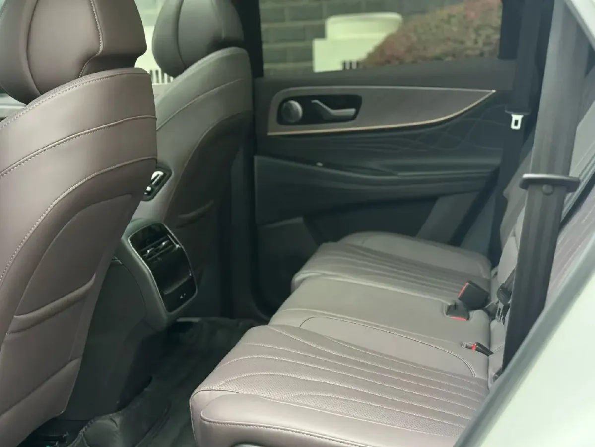 2025 Chery Tiggo 9 2.0T 261HP L4 8AT,autocango,china used car exporter,china ev exporter,chinese used car exporter,chinese used ev exporter