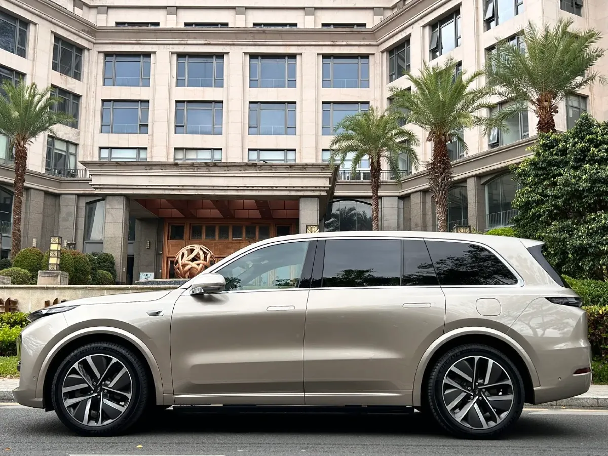 2022 Li L9 Range Extended 154HP REEV 42.6KWH,autocango,china used car exporter,china ev exporter,chinese used car exporter,chinese used ev exporter