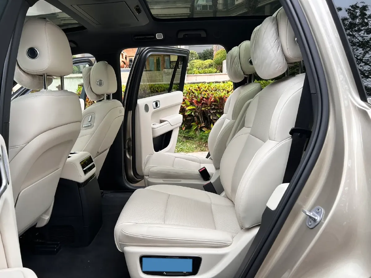 2022 Li L9 Range Extended 154HP REEV 42.6KWH,autocango,china used car exporter,china ev exporter,chinese used car exporter,chinese used ev exporter