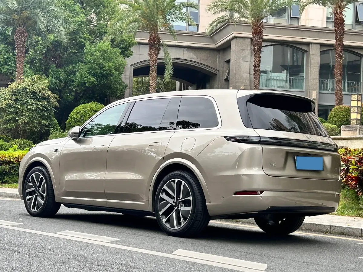 2022 Li L9 Range Extended 154HP REEV 42.6KWH,autocango,china used car exporter,china ev exporter,chinese used car exporter,chinese used ev exporter