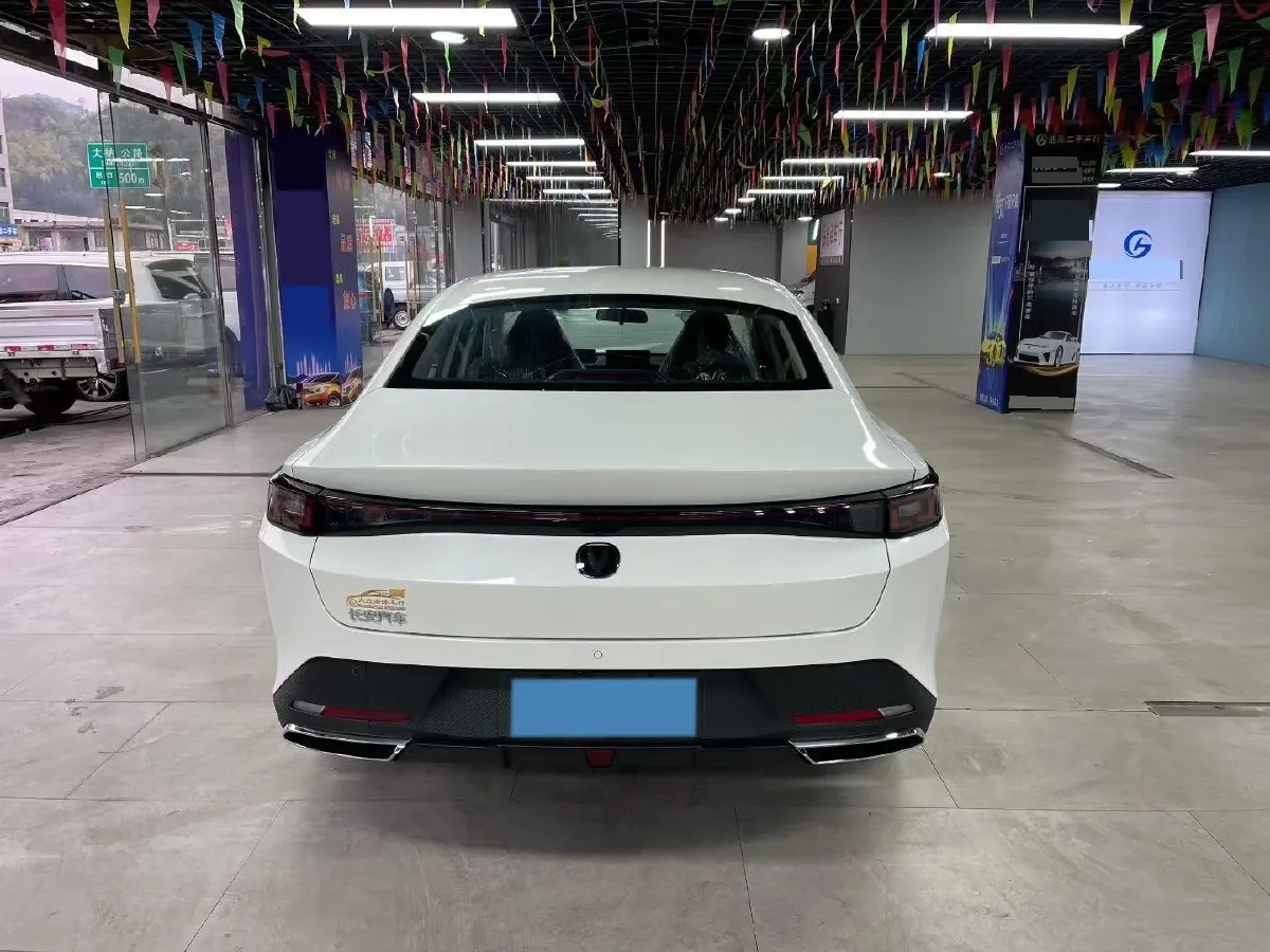 2025 ChangAn Eado 1.5T 192HP L4 7DCT,autocango,china used car exporter,china ev exporter,chinese used car exporter,chinese used ev exporter