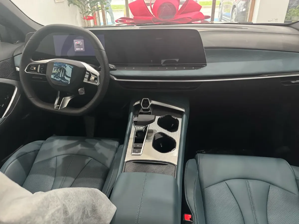 2025 MG 7 1.5T 188HP L4 7DCT,autocango,china used car exporter,china ev exporter,chinese used car exporter,chinese used ev exporter