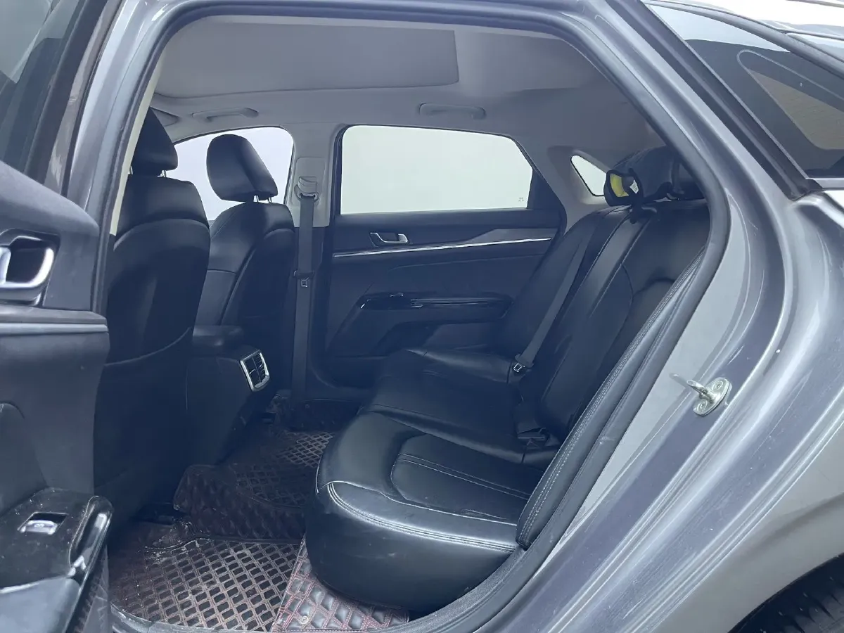 2020 Kia K5 1.5T 170HP L4 7DCT,autocango,china used car exporter,china ev exporter,chinese used car exporter,chinese used ev exporter