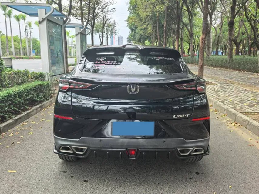 2020 ChangAn UNI-T 1.5T 180HP L4 7DCT,autocango,china used car exporter,china ev exporter,chinese used car exporter,chinese used ev exporter