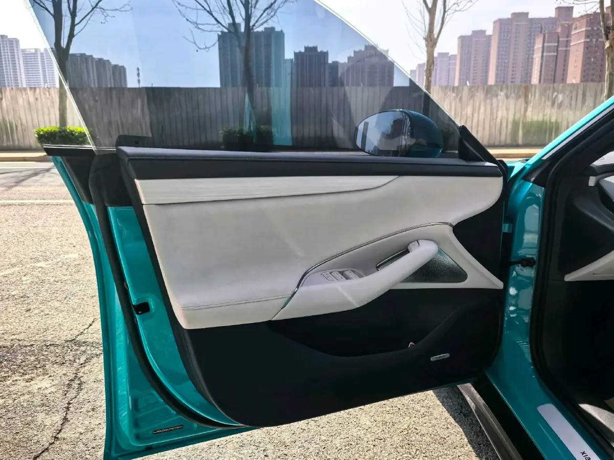 2024 MI SU7 BEV 101KWH,autocango,china used car exporter,china ev exporter,chinese used car exporter,chinese used ev exporter