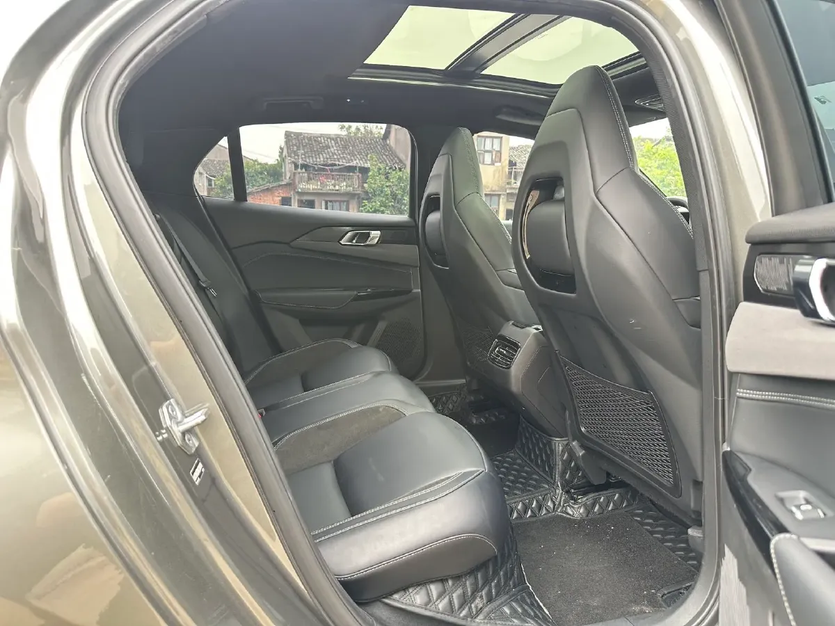 2022 LYNK&CO 03 2.0T 190HP L4 7DCT,autocango,china used car exporter,china ev exporter,chinese used car exporter,chinese used ev exporter