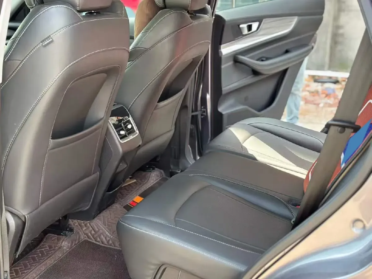 2021 Chery Tiggo 8 1.6T 197HP L4 7DCT,autocango,china used car exporter,china ev exporter,chinese used car exporter,chinese used ev exporter