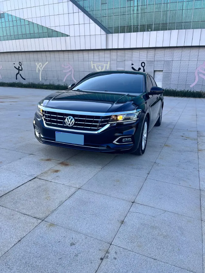 2020 Volkswagen Passat 2.0T 186HP L4 7DCT,autocango,china used car exporter,china ev exporter,chinese used car exporter,chinese used ev exporter