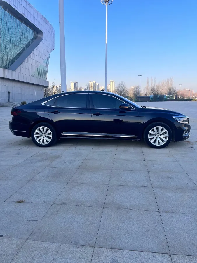 2020 Volkswagen Passat 2.0T 186HP L4 7DCT,autocango,china used car exporter,china ev exporter,chinese used car exporter,chinese used ev exporter