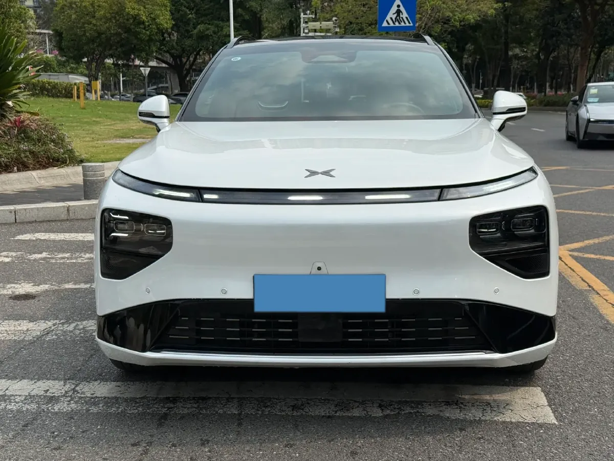 2025 Xpeng G9 BEV 79KWH,autocango,china used car exporter,china ev exporter,chinese used car exporter,chinese used ev exporter