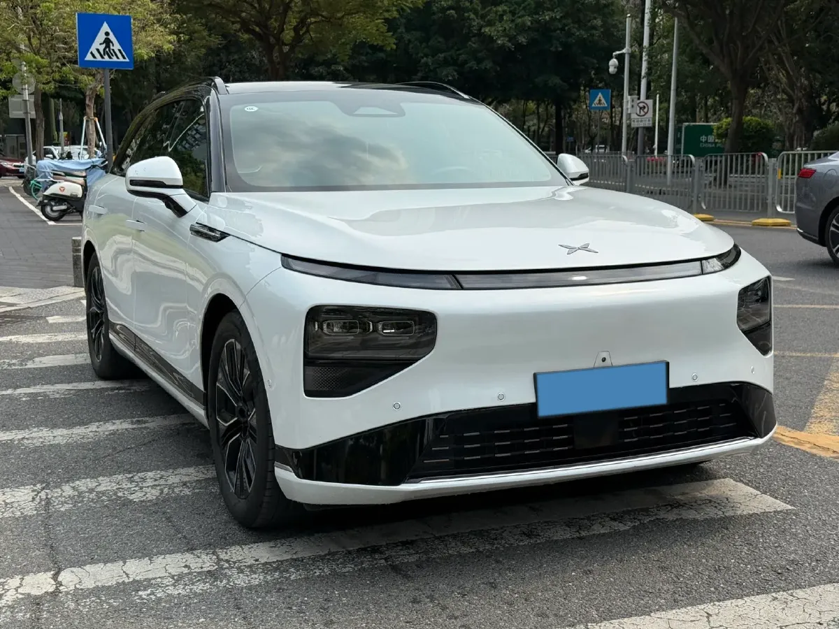2025 Xpeng G9 BEV 79KWH,autocango,china used car exporter,china ev exporter,chinese used car exporter,chinese used ev exporter