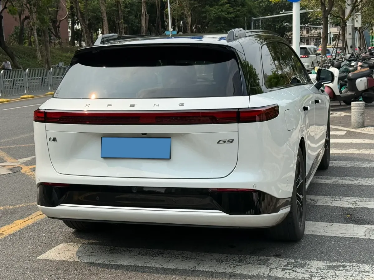 2025 Xpeng G9 BEV 79KWH,autocango,china used car exporter,china ev exporter,chinese used car exporter,chinese used ev exporter