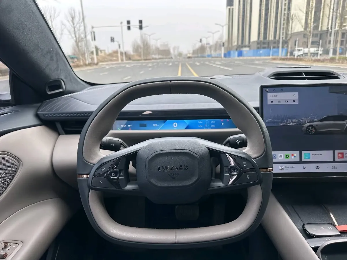 2024 HongQi HS7 2.0T 252HP L4 8AT,autocango,china used car exporter,china ev exporter,chinese used car exporter,chinese used ev exporter