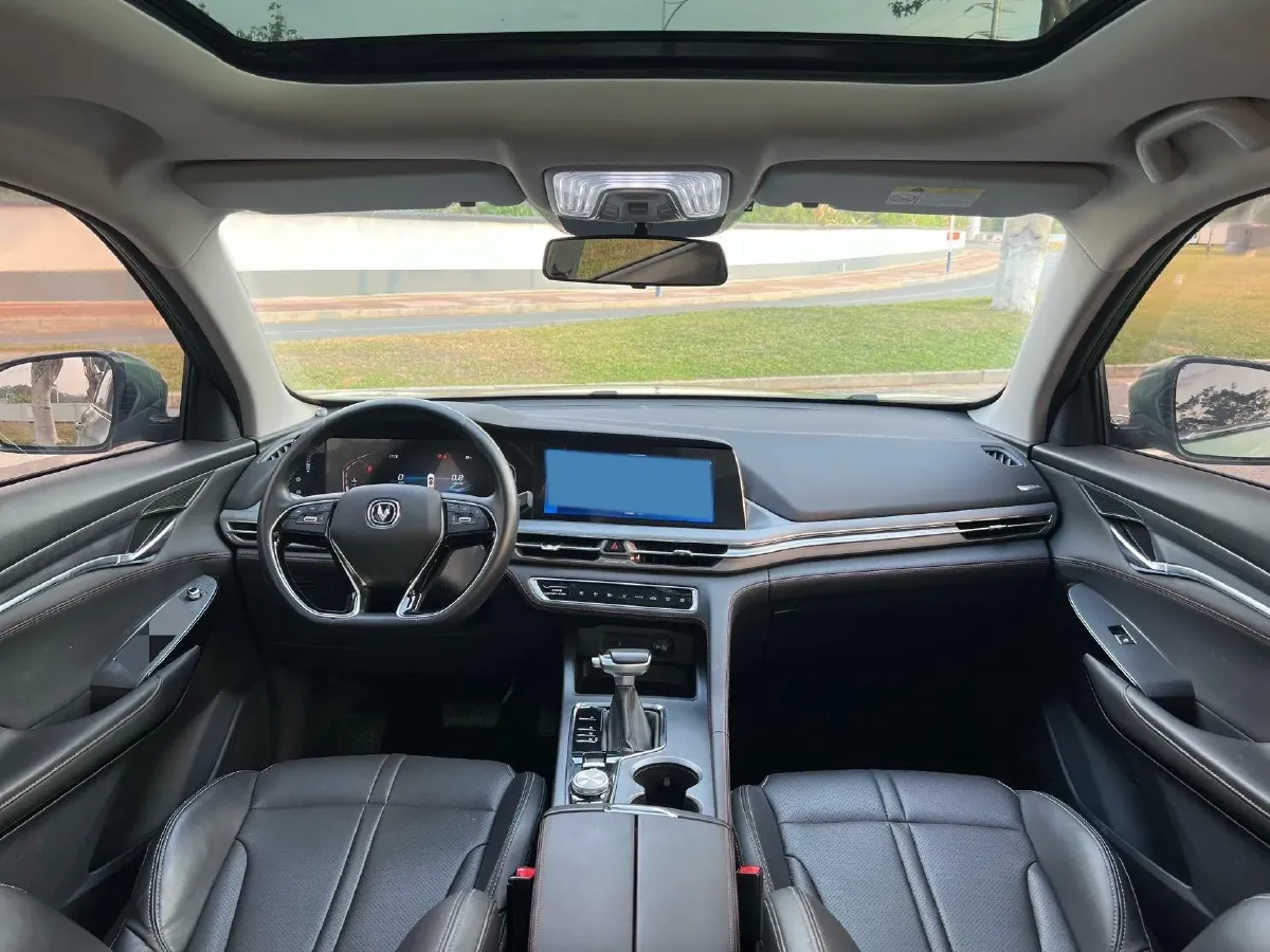 2022 ChangAn CS75 Plus 1.5T 178HP L4 6AT,autocango,china used car exporter,china ev exporter,chinese used car exporter,chinese used ev exporter