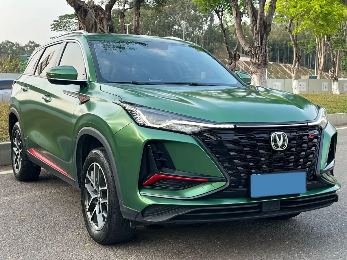 2022 ChangAn CS75 Plus 1.5T 178HP L4 6AT,autocango,china used car exporter,china ev exporter,chinese used car exporter,chinese used ev exporter