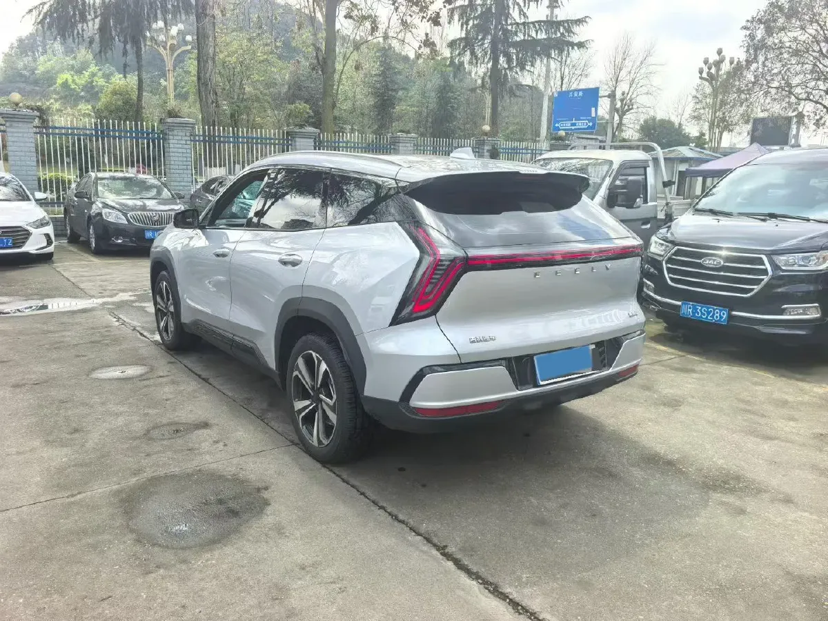 2025 Geely StarRay 1.5T 181HP L4 7DCT,autocango,china used car exporter,china ev exporter,chinese used car exporter,chinese used ev exporter