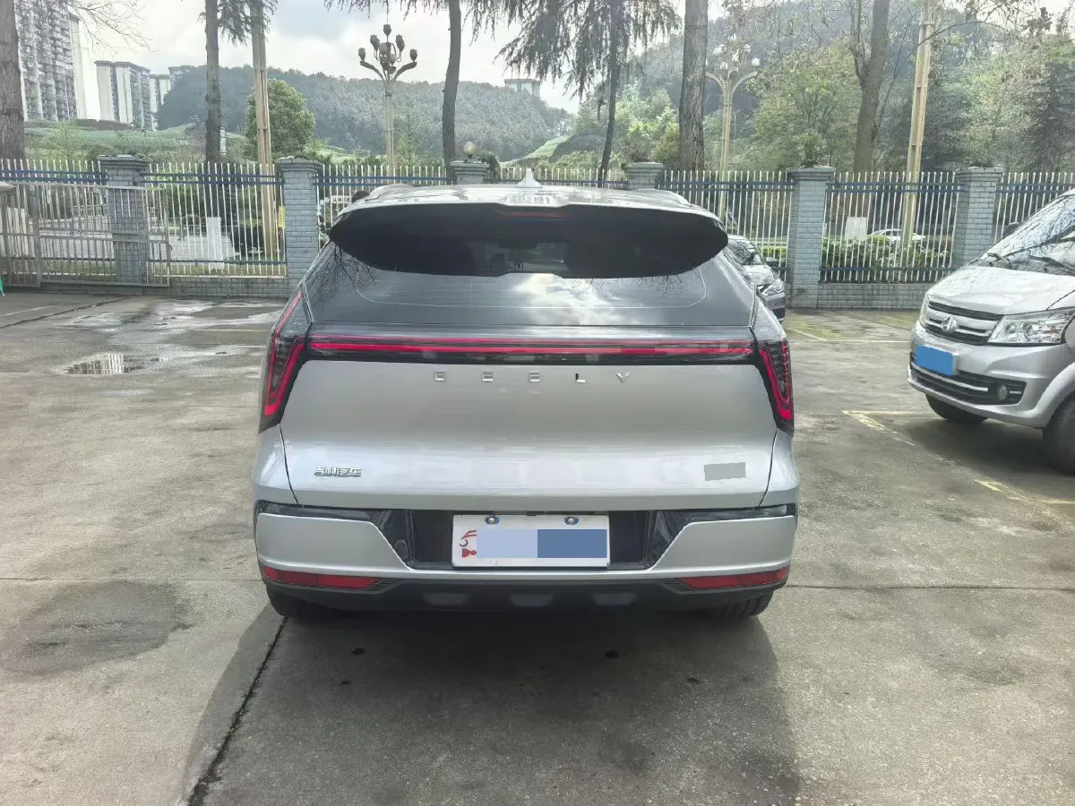 2025 Geely StarRay 1.5T 181HP L4 7DCT,autocango,china used car exporter,china ev exporter,chinese used car exporter,chinese used ev exporter