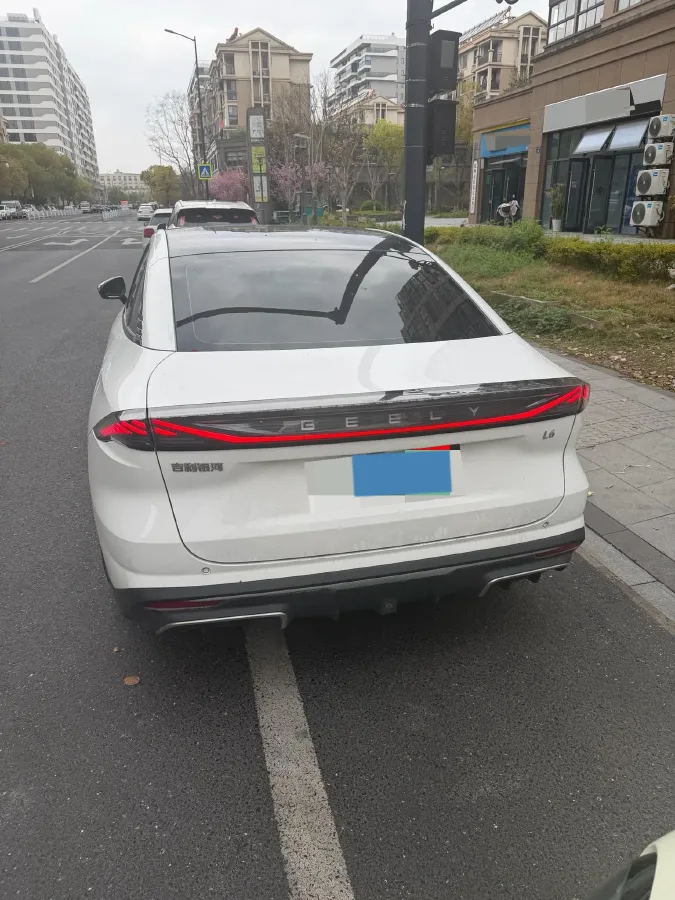 2023 Geely Galaxy L6 1.5T 163HP L4 3DHT PHEV,autocango,china used car exporter,china ev exporter,chinese used car exporter,chinese used ev exporter