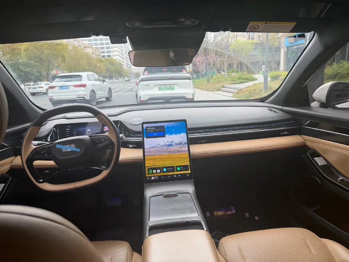 2023 Geely Galaxy L6 1.5T 163HP L4 3DHT PHEV,autocango,china used car exporter,china ev exporter,chinese used car exporter,chinese used ev exporter