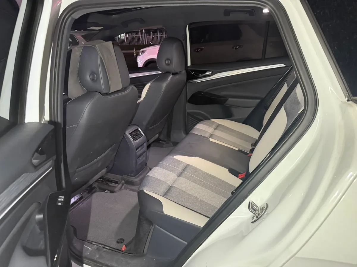 2021 Volkswagen ID.4 Crozz BEV 84.8KWH,autocango,china used car exporter,china ev exporter,chinese used car exporter,chinese used ev exporter