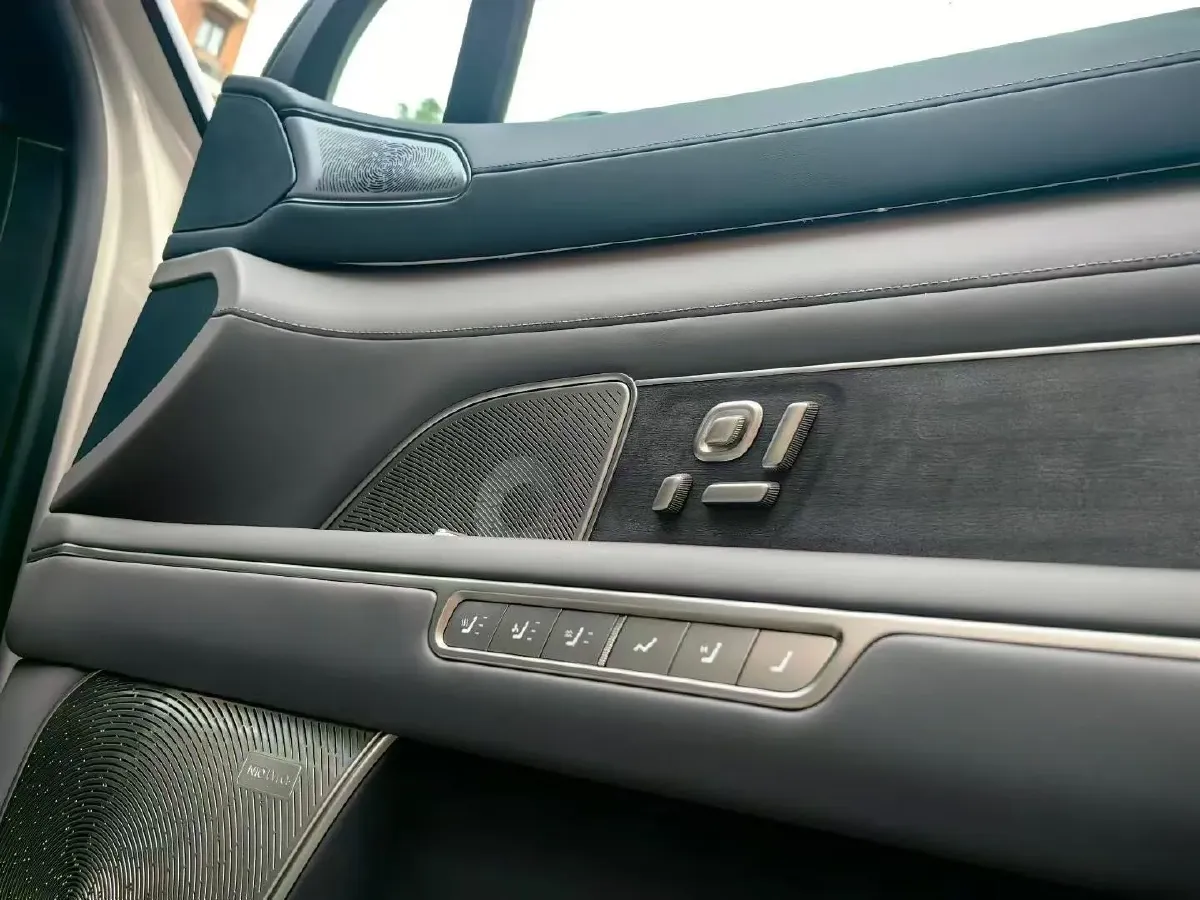 2023 NIO ES8 BEV 75KWH,autocango,china used car exporter,china ev exporter,chinese used car exporter,chinese used ev exporter