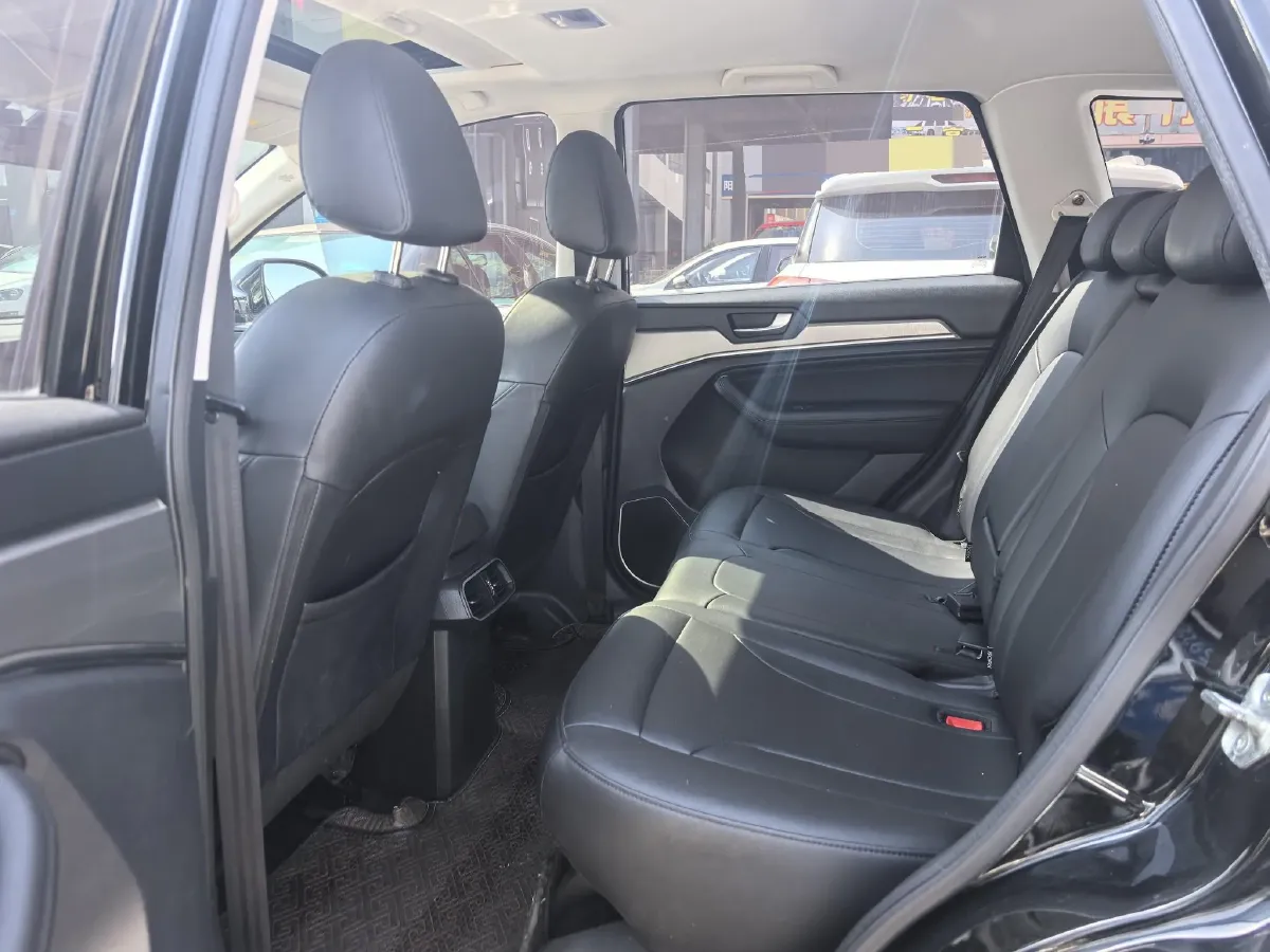 2018 Haval H6 1.5T 150HP L4 7DCT,autocango,china used car exporter,china ev exporter,chinese used car exporter,chinese used ev exporter