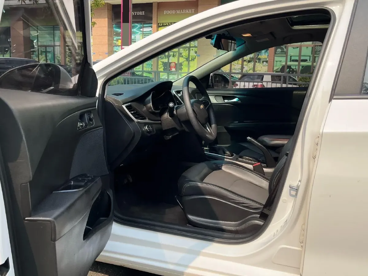 2019 Chevrolet Cavalier 1.5L 113HP L4 6AT,autocango,china used car exporter,china ev exporter,chinese used car exporter,chinese used ev exporter