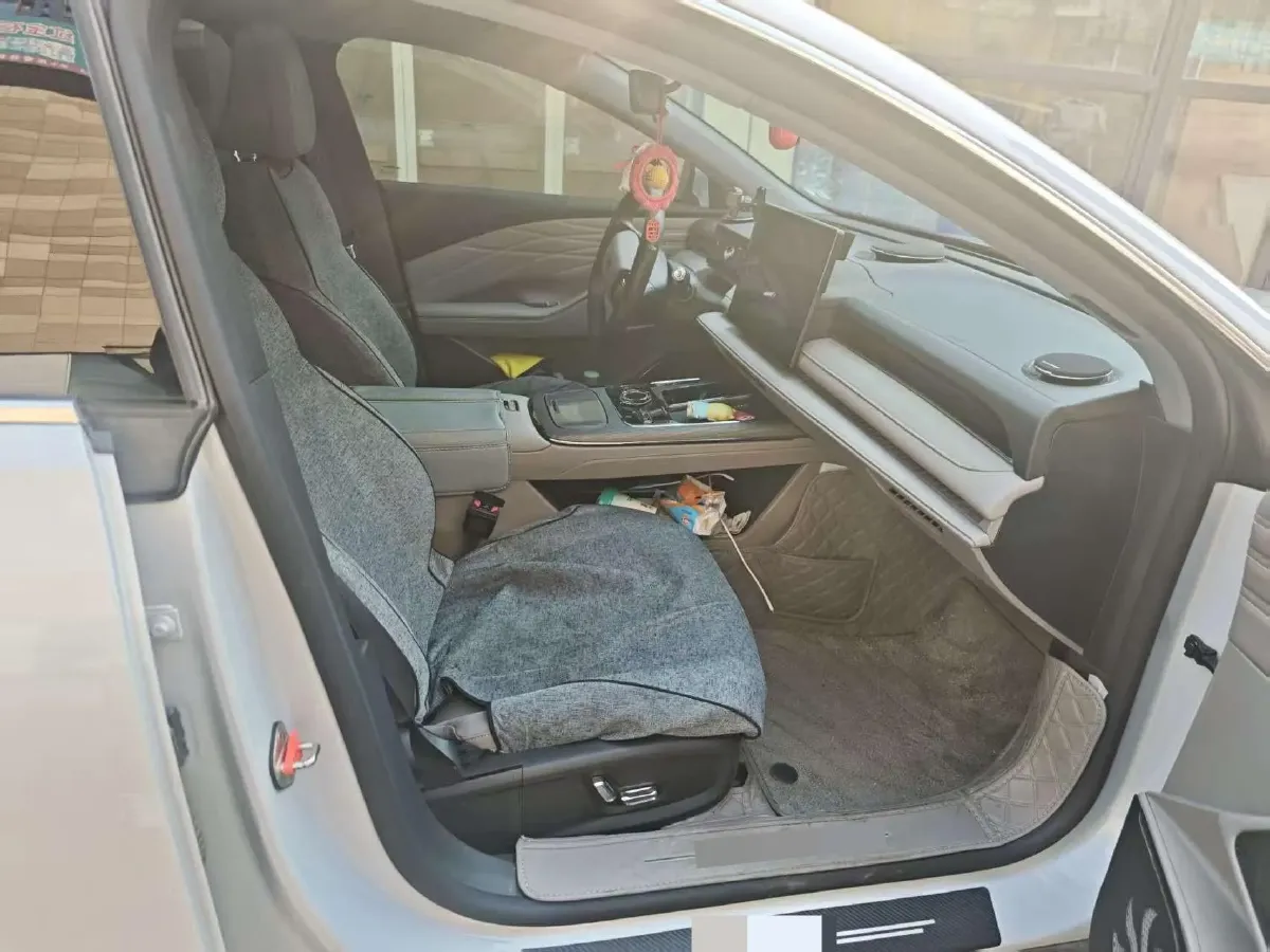 2025 Geely Galaxy Starshine 8 1.5L 112HP L4 1DHT PHEV,autocango,china used car exporter,china ev exporter,chinese used car exporter,chinese used ev exporter