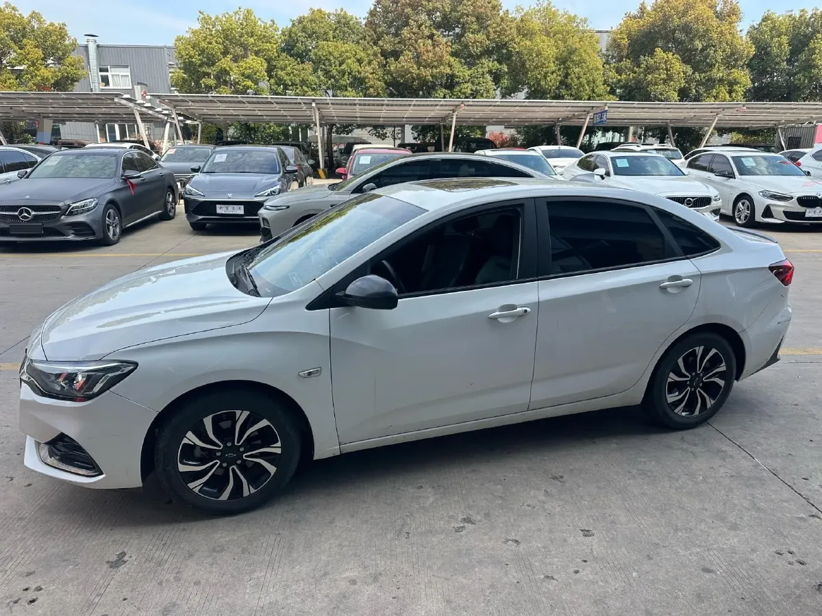 2019 Chevrolet Monza 1.3T 163HP L3 6AT,autocango,china used car exporter,china ev exporter,chinese used car exporter,chinese used ev exporter