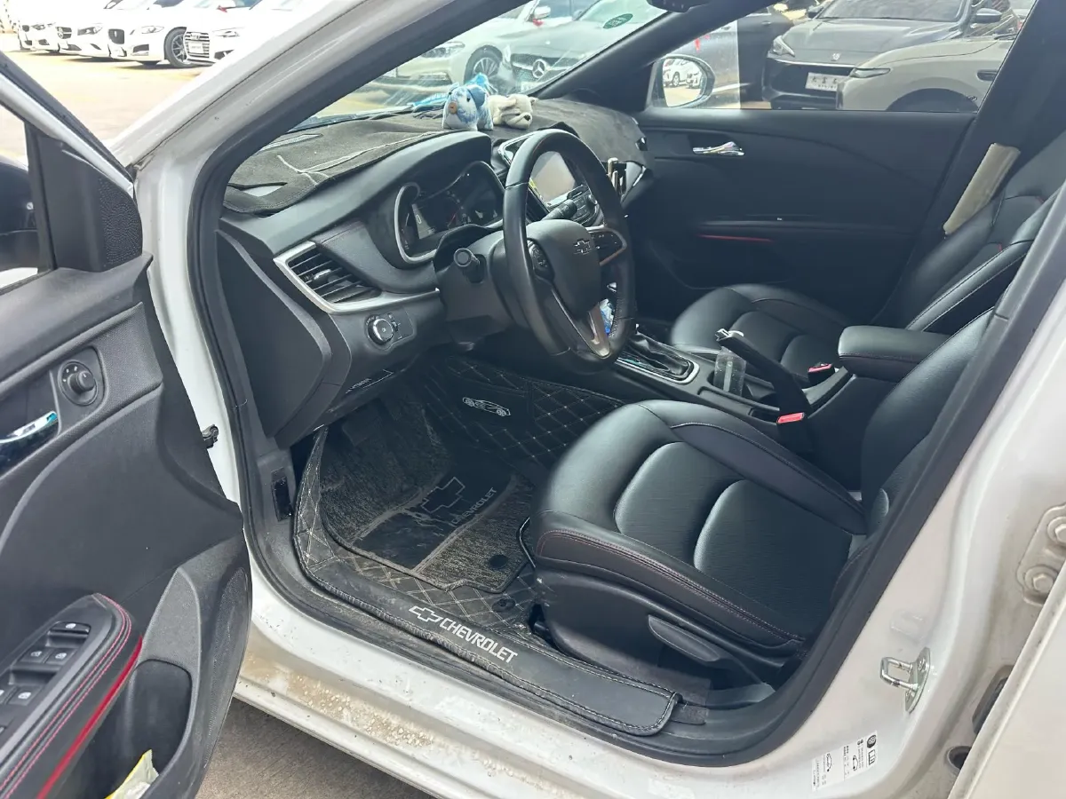 2019 Chevrolet Monza 1.3T 163HP L3 6AT,autocango,china used car exporter,china ev exporter,chinese used car exporter,chinese used ev exporter