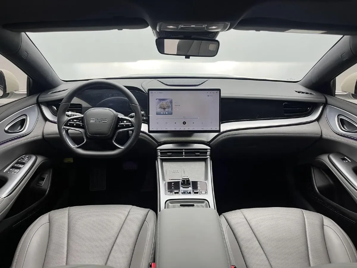 2025 BYD Seal07 DM-i 1.5T 156HP L4 E-CVT PHEV 17.6KWH,autocango,china used car exporter,china ev exporter,chinese used car exporter,chinese used ev exporter