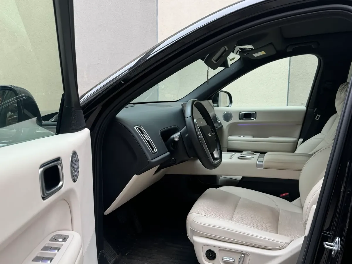 2024 Li L6 Range Extended 154HP L4 REEV 36.8KWH,autocango,china used car exporter,china ev exporter,chinese used car exporter,chinese used ev exporter