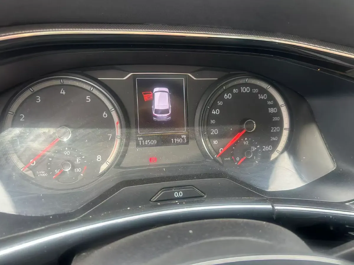 2019 Jeep Cherokee 2.0T 234HP L4 9AT,autocango,china used car exporter,china ev exporter,chinese used car exporter,chinese used ev exporter