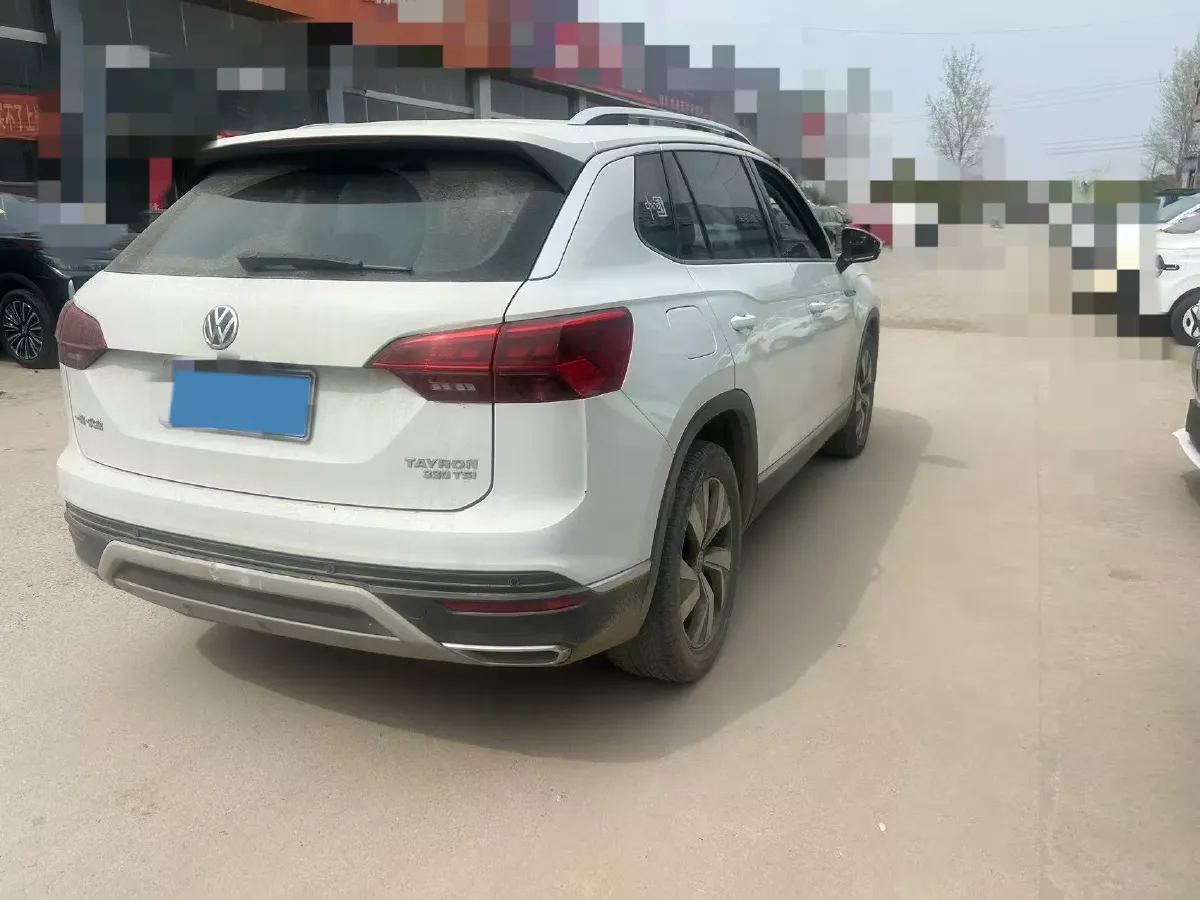 2019 Jeep Cherokee 2.0T 234HP L4 9AT,autocango,china used car exporter,china ev exporter,chinese used car exporter,chinese used ev exporter