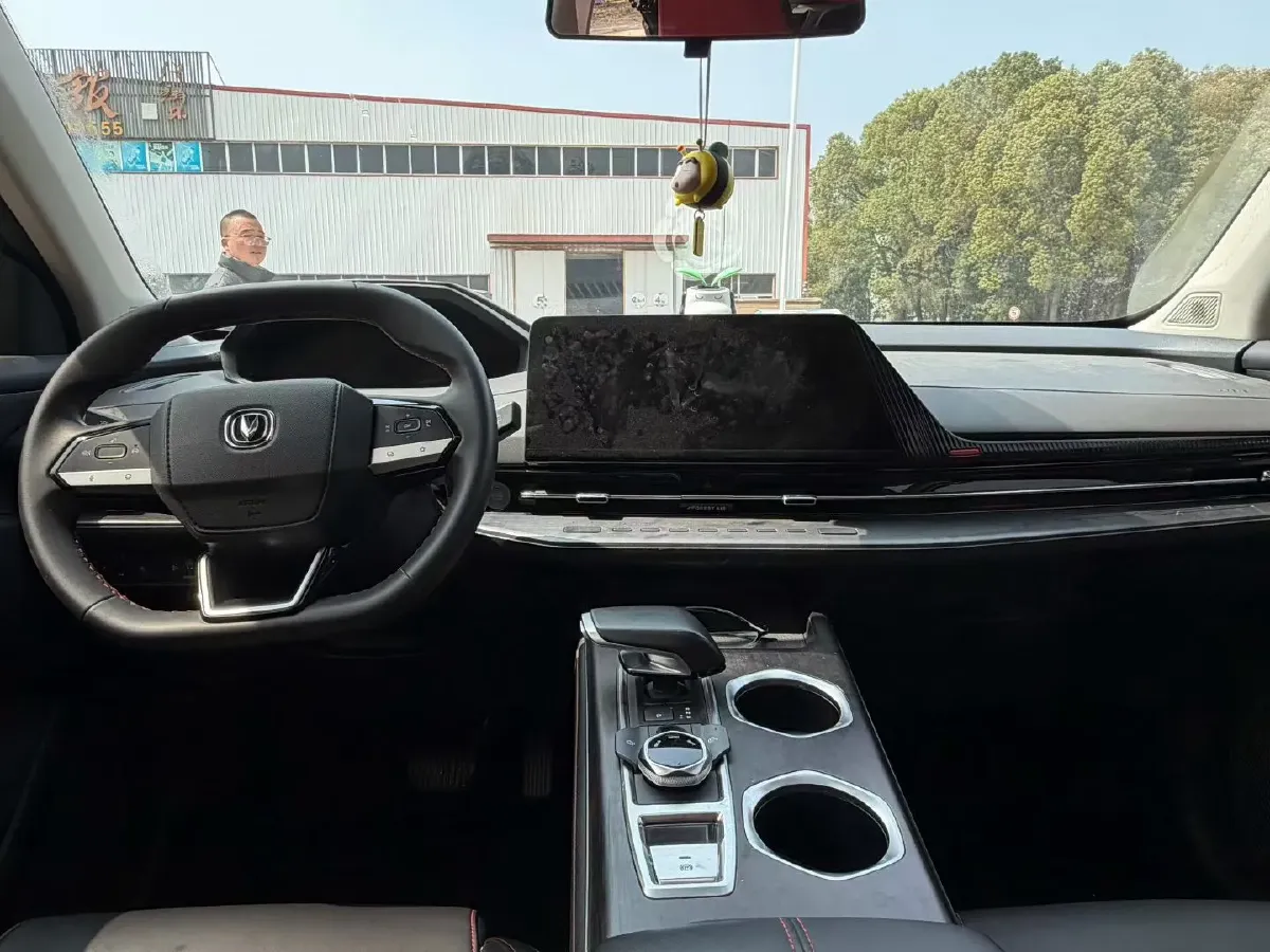 2022 ChangAn Oshan X7 Plus 1.5T 188HP L4 7DCT,autocango,china used car exporter,china ev exporter,chinese used car exporter,chinese used ev exporter