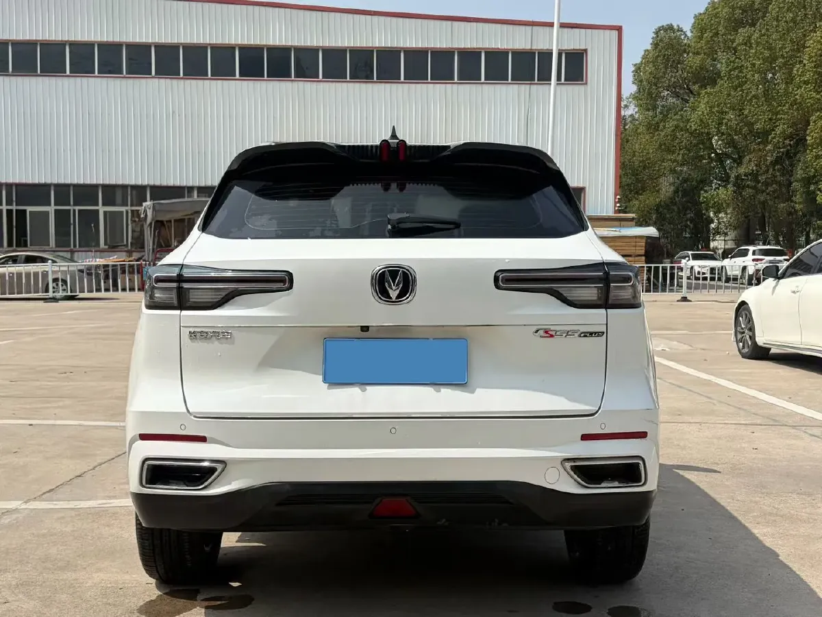 2022 ChangAn Oshan X7 Plus 1.5T 188HP L4 7DCT,autocango,china used car exporter,china ev exporter,chinese used car exporter,chinese used ev exporter