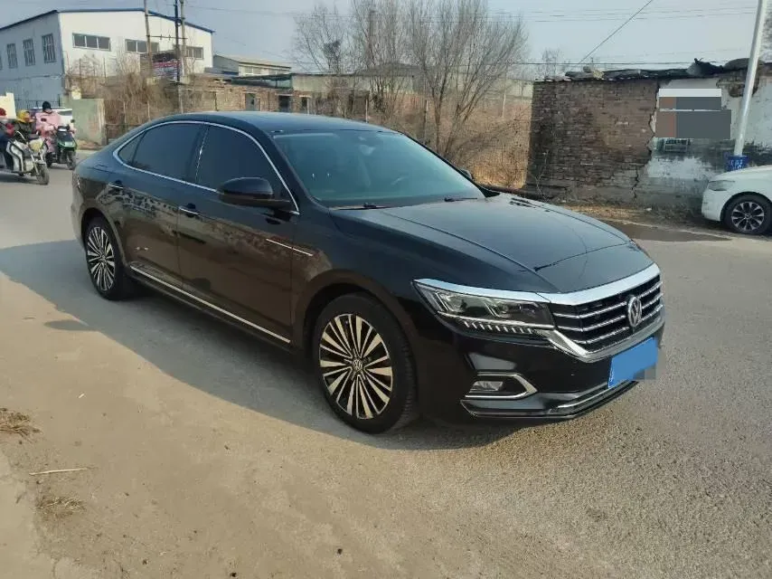 2019 Volkswagen Passat 2.0T 186HP L4 7DCT,autocango,china used car exporter,china ev exporter,chinese used car exporter,chinese used ev exporter