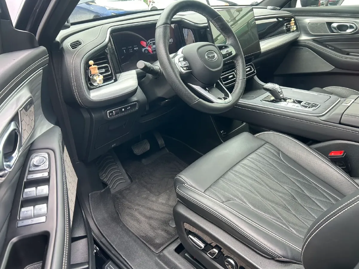 2024 GAC Trumpchi GS8 2.0T 252HP L4 8AT,autocango,china used car exporter,china ev exporter,chinese used car exporter,chinese used ev exporter