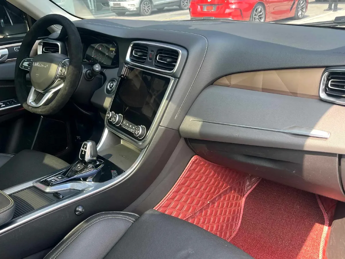 2019 Beijing BJ40 2.0T 218HP L4 6AT,autocango,china used car exporter,china ev exporter,chinese used car exporter,chinese used ev exporter