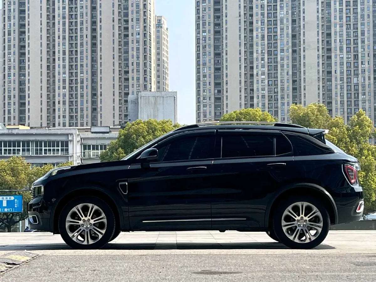 2019 Beijing BJ40 2.0T 218HP L4 6AT,autocango,china used car exporter,china ev exporter,chinese used car exporter,chinese used ev exporter