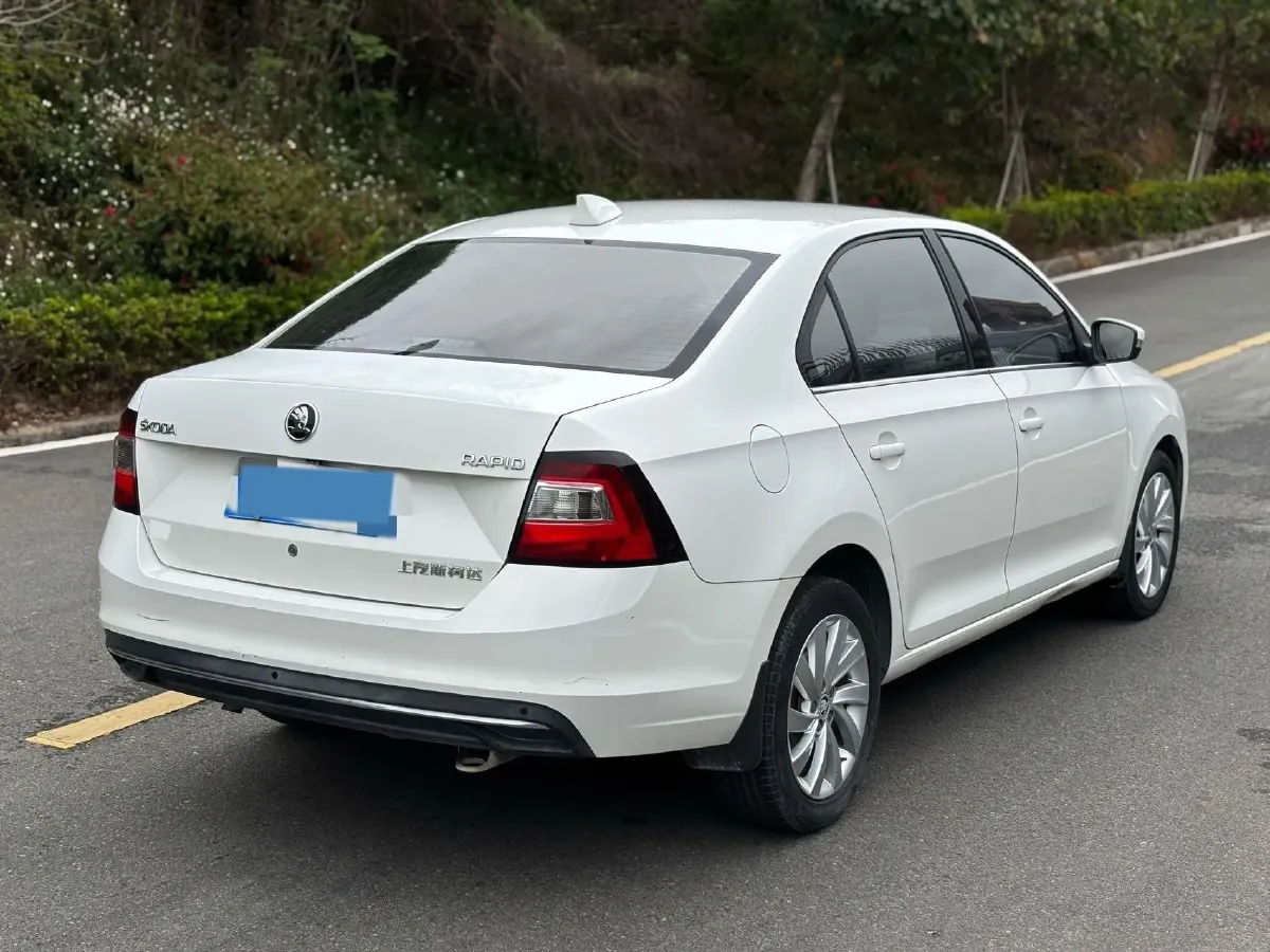 2018 Skoda Rapid 1.6L 110HP L4 6AT,autocango,china used car exporter,china ev exporter,chinese used car exporter,chinese used ev exporter