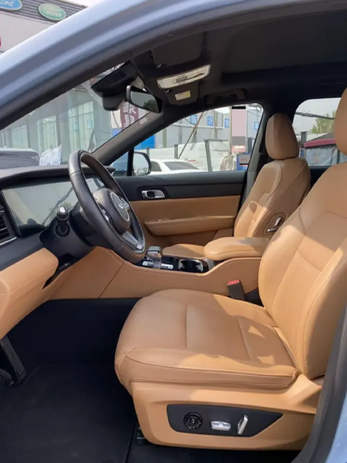 2021 Li ONE Range Extended 131HP REEV 40.5KWH,autocango,china used car exporter,china ev exporter,chinese used car exporter,chinese used ev exporter