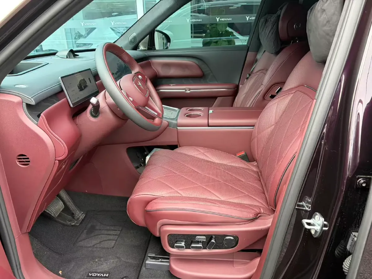 2026 Voyah 9L 1.5T 150HP L4 PHEV,autocango,china used car exporter,china ev exporter,chinese used car exporter,chinese used ev exporter