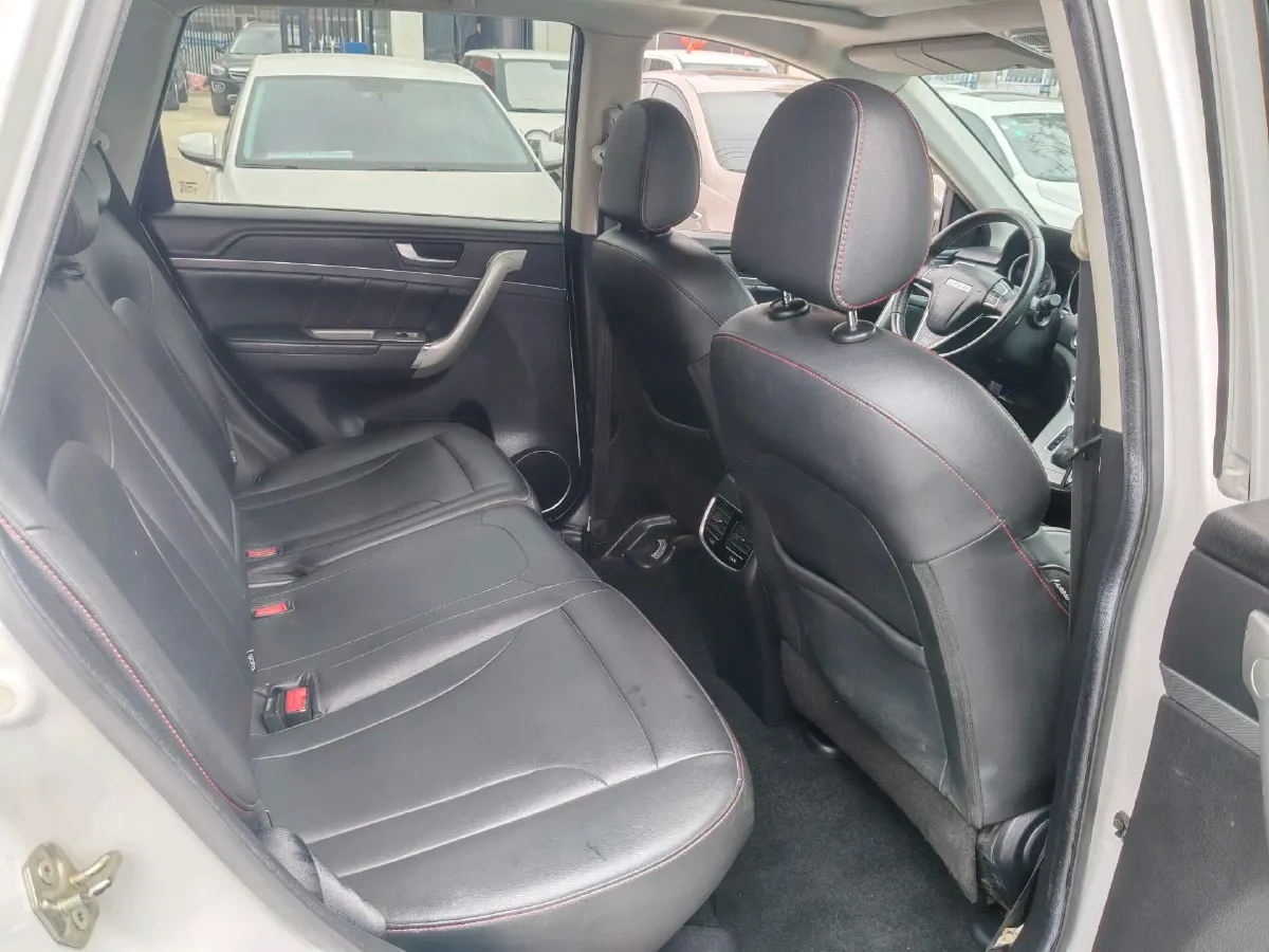 2018 Haval M6 1.5T 150HP L4 7DCT,autocango,china used car exporter,china ev exporter,chinese used car exporter,chinese used ev exporter