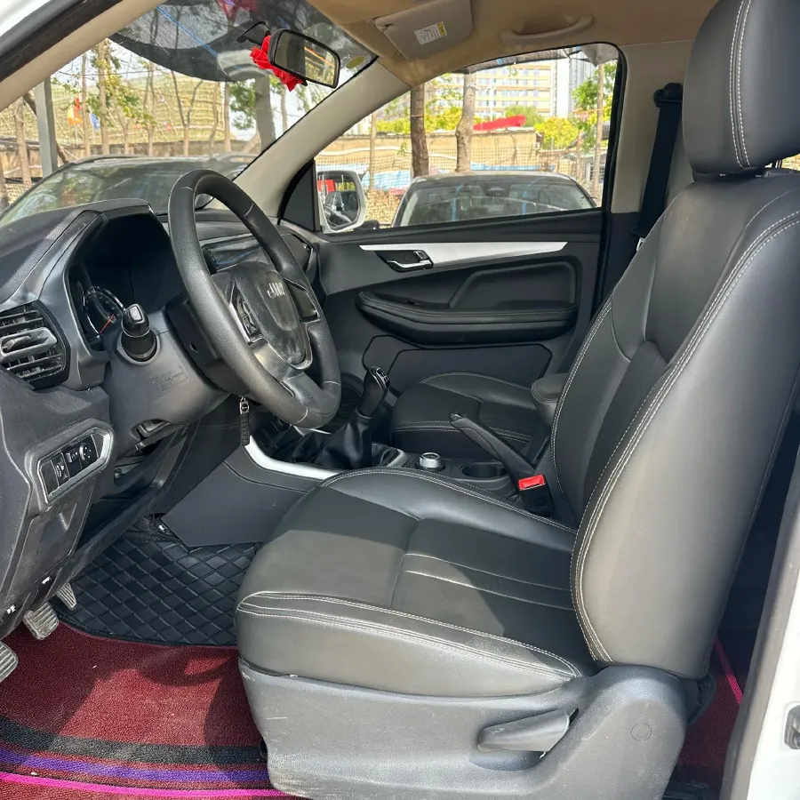 2018 Isuzu RE-MAX Jim 2.8T 116HP L4 5MT,autocango,china used car exporter,china ev exporter,chinese used car exporter,chinese used ev exporter