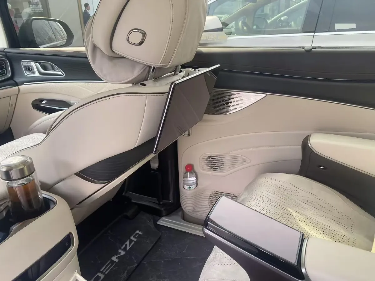 2024 Denza D9 1.5T 139HP L4 E-CVT PHEV 40KWH,autocango,china used car exporter,china ev exporter,chinese used car exporter,chinese used ev exporter