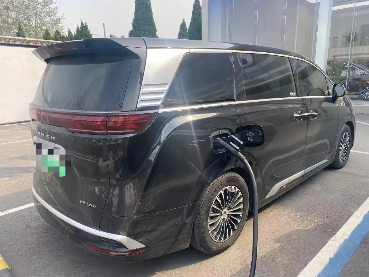 2024 Denza D9 1.5T 139HP L4 E-CVT PHEV 40KWH,autocango,china used car exporter,china ev exporter,chinese used car exporter,chinese used ev exporter
