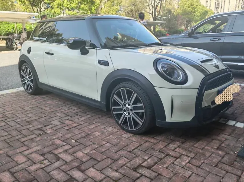 2022 MINI MINI 2.0T 192HP L4 7DCT,autocango,china used car exporter,china ev exporter,chinese used car exporter,chinese used ev exporter