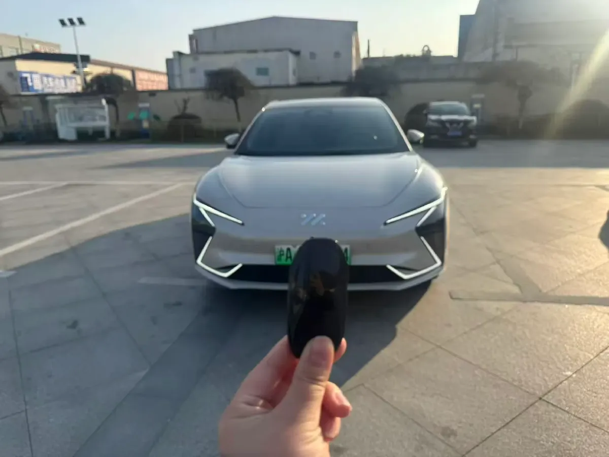 2022 IM L7 BEV 90KWH,autocango,china used car exporter,china ev exporter,chinese used car exporter,chinese used ev exporter